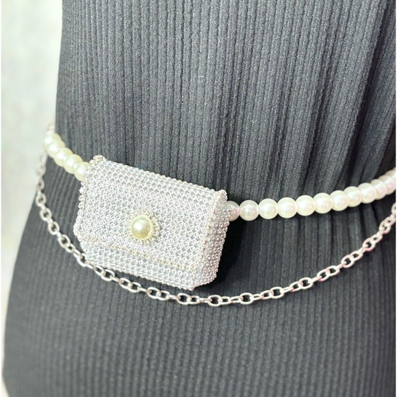 Pocketbook Belt with Pearl and Rhinestones - Picture 3 of 5